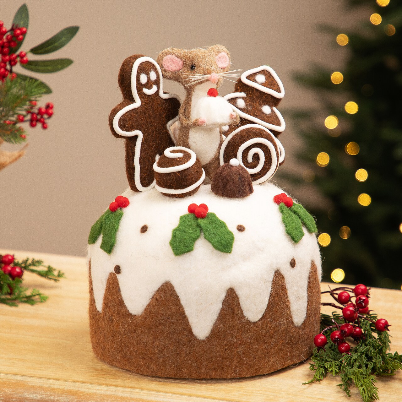 Northlight Mouse and Gingerbread Man Cake Christmas Decoration - 11" - Brown and White